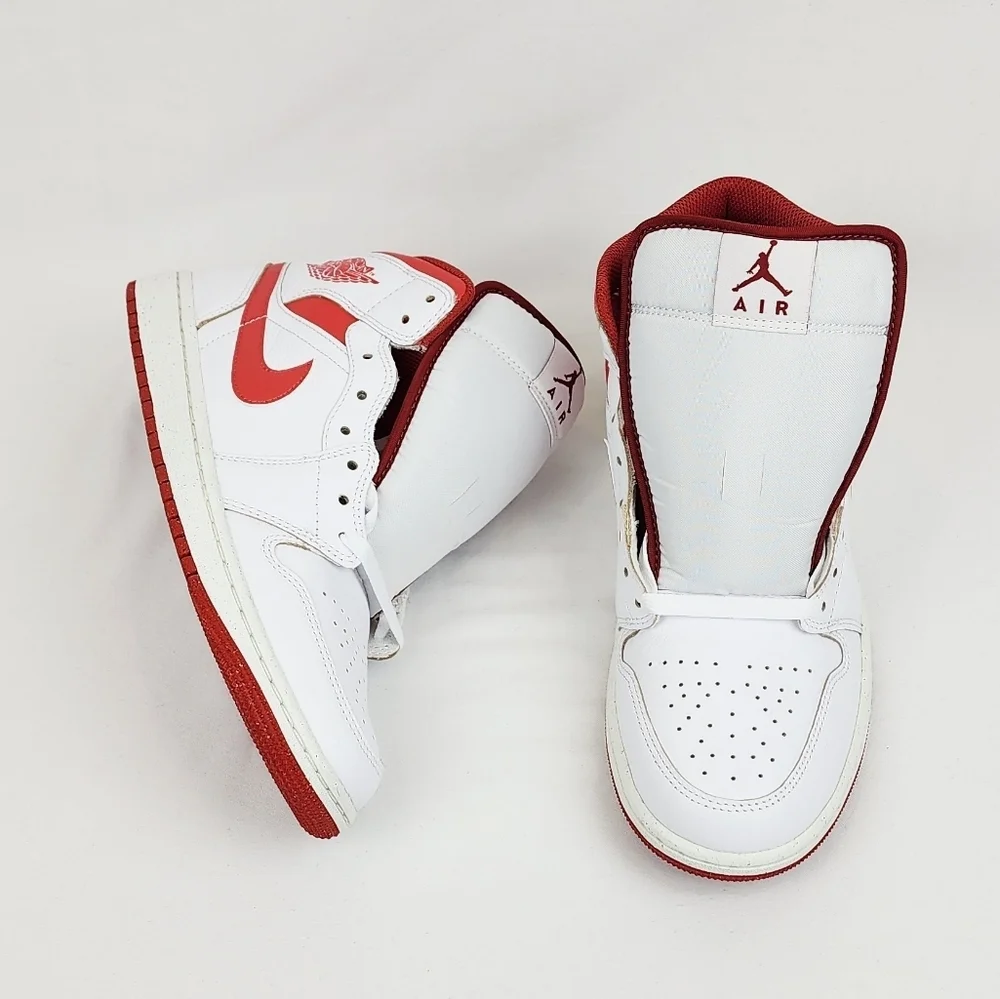 Air Jordan 1 Mid SE Sneakers White/Dune Red/Sail/Lobster